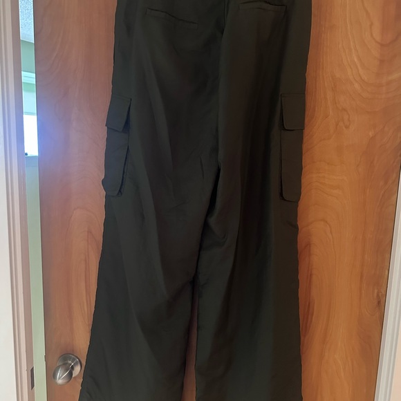 Tibi Stella Crispy Nylon Pleated Cargo Pant - Picture 7 of 8